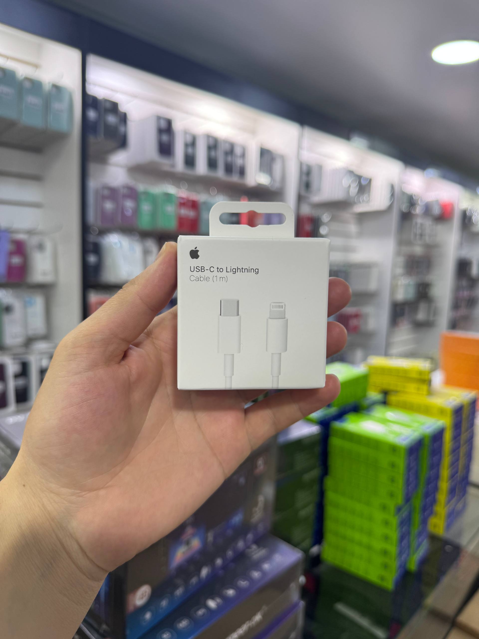 Кабель Apple USB-C — Lightning 1 м